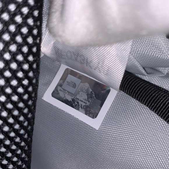 NWT The North Face Aurora Backpack (Dark Gray/ Black) - Picture 11 of 15